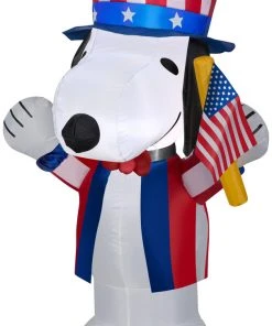 Gemmy Airblown Inflatable Patriotic Snoopy, 3.5 Ft Tall