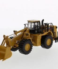Diecast Masters 1:64 CAT Large Die-Cast - Wheel Loader Toys
